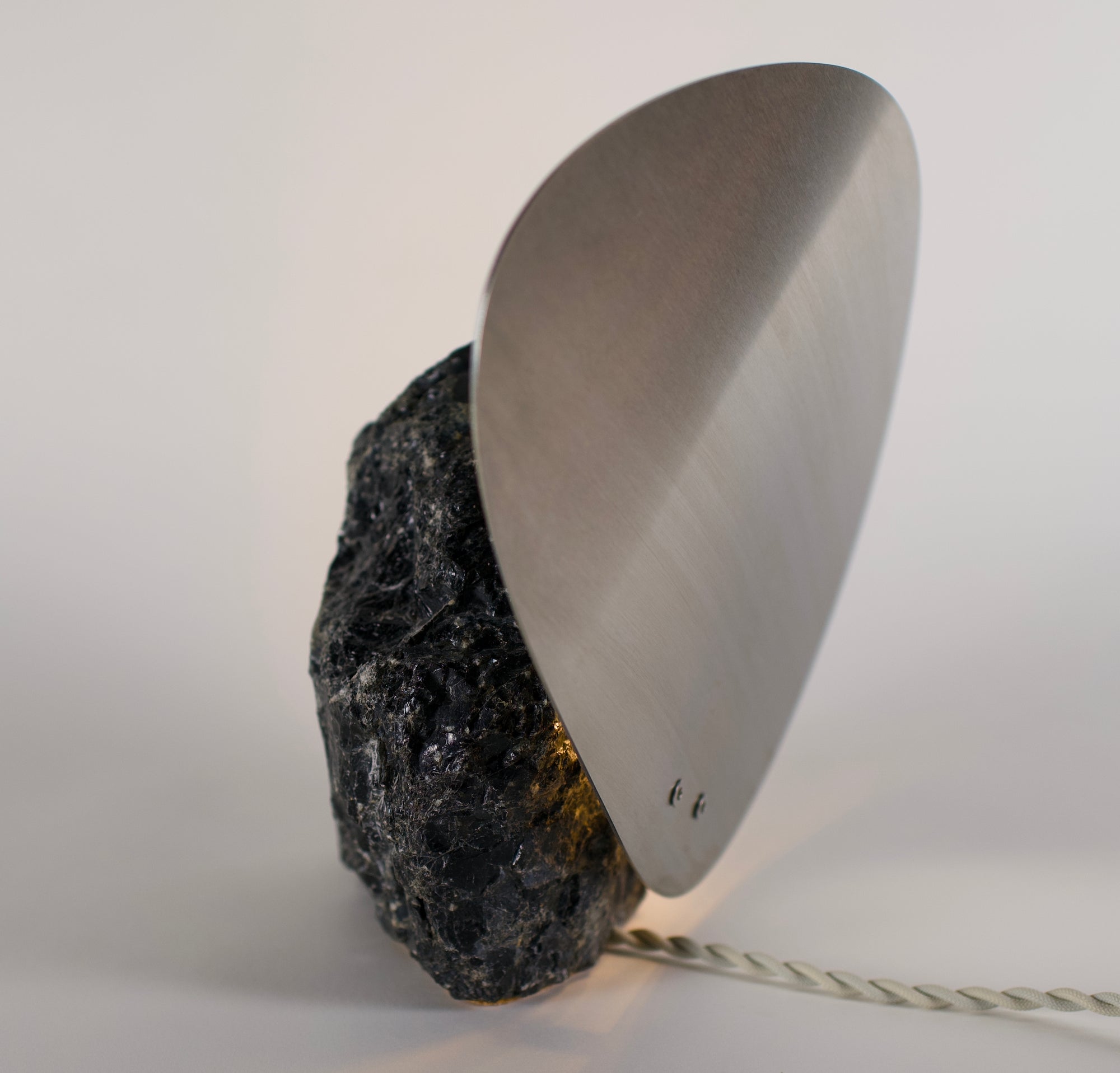 88611 Teharonhiawako (2001 QT297)